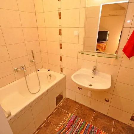 Apartment Dunja *
