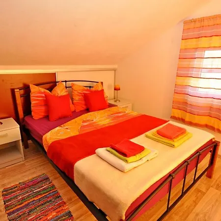 Dunja Apartment *